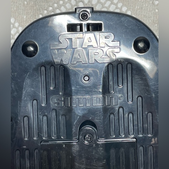 Hasbro Gaming Simon Star Wars Darth Vader Hand Held Game Sound & Lights Works - Picture 6 of 10
